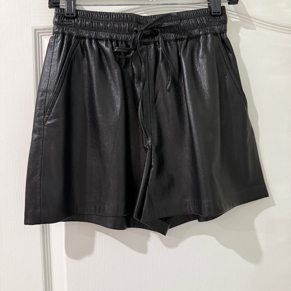 Good American Pants - NWOT Good American Faux Leather Shorts, Black, Sz S